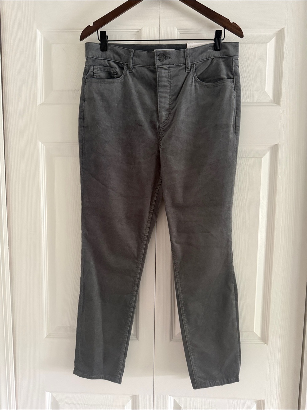 NWT Loft Slim Pockets Skinny Grey Stretch Corduroy Pants - Size 12/31 Petite